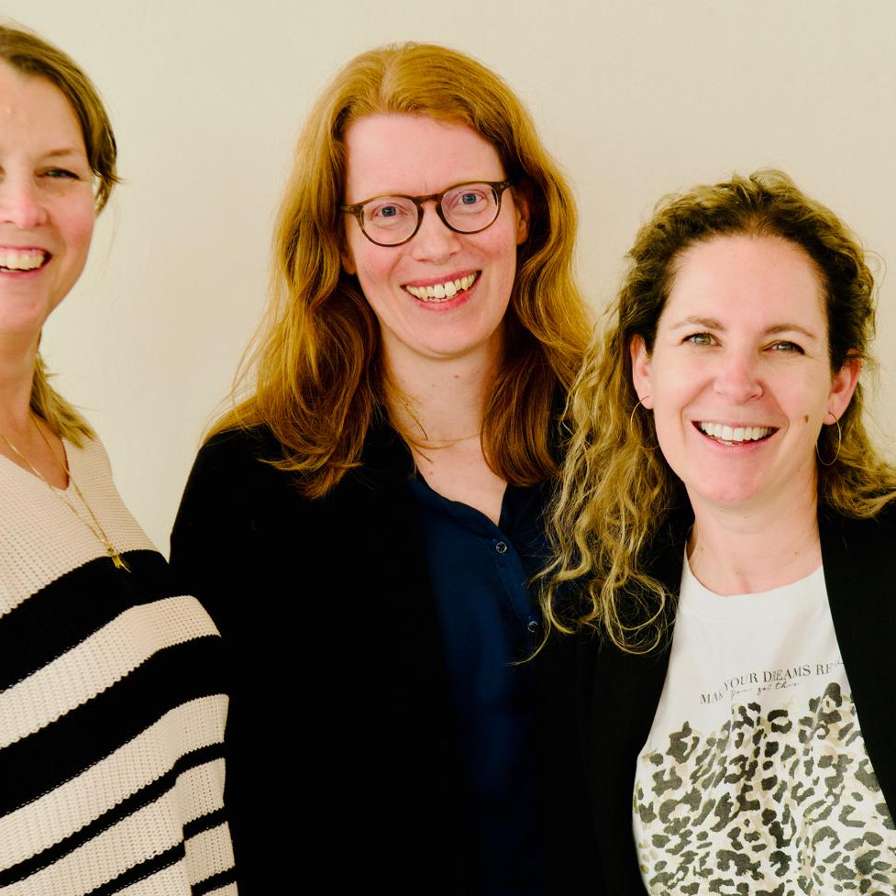 Docent Tessa met studenten minor