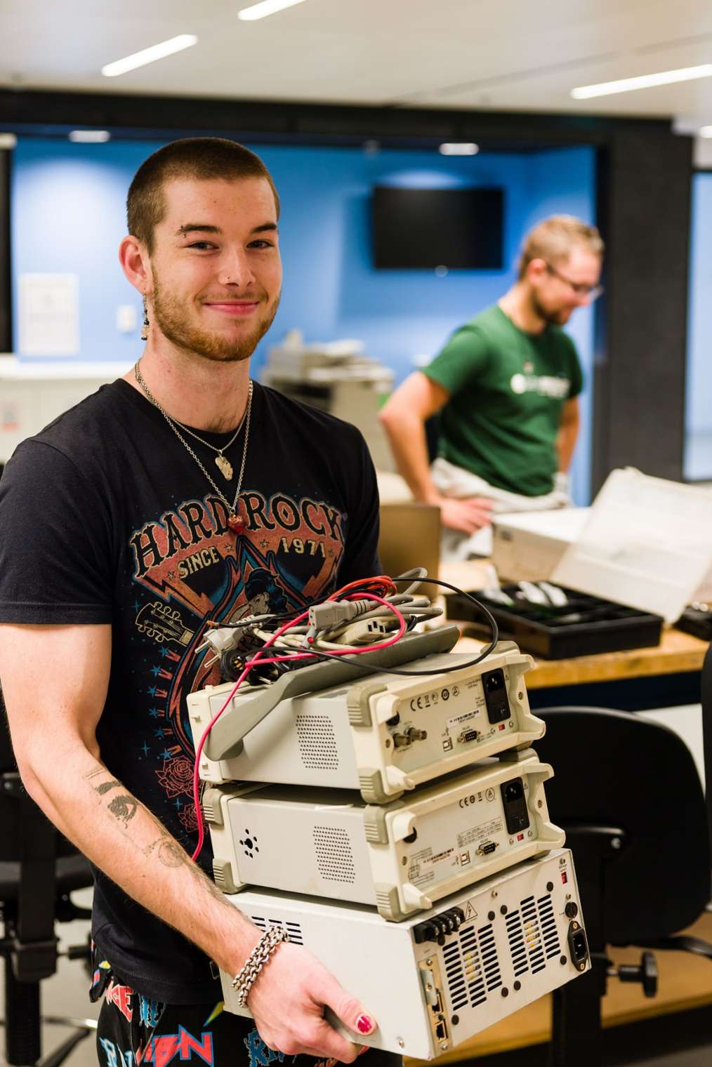 Drie studenten met laptop