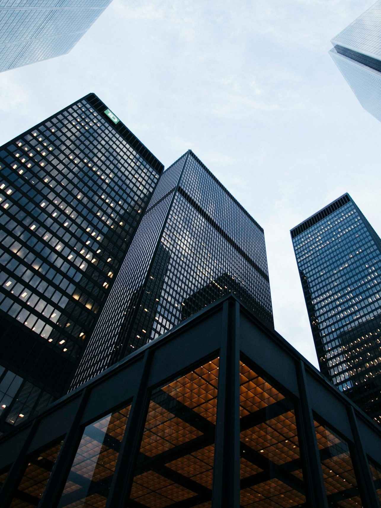 Grote corporate gebouwen