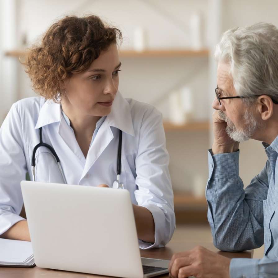 hva Gepersonaliseerde zorg hartpatiënten met psychosociale klachten: gesprekstraining zorgprofessionals in gesprek gesprekstechnieken arts patient oudere man