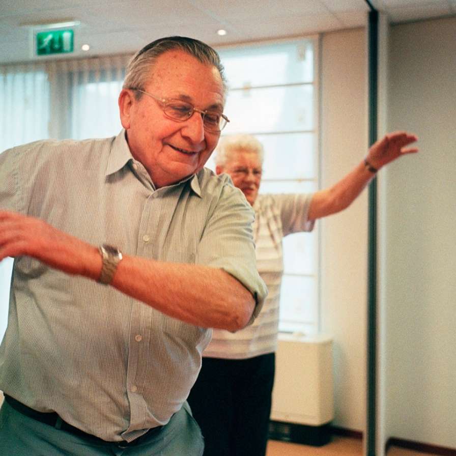 hva Effectiviteit preventietraining In Balans op vallen en valletsels bij ouderen met verhoogd valrisico ouderen dansen bewegen