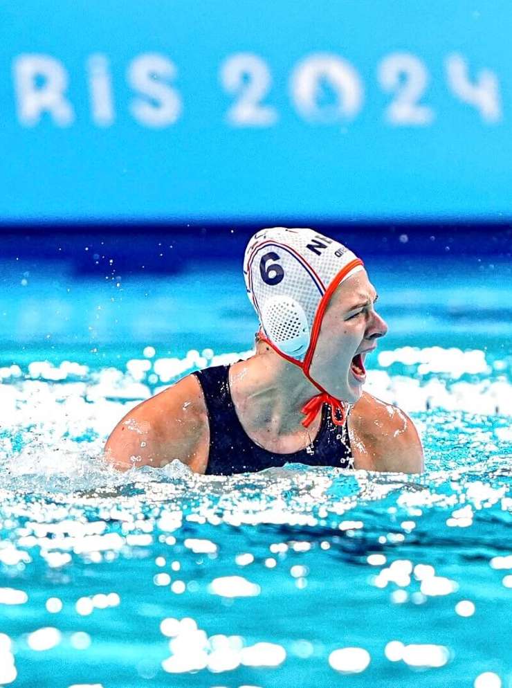 zwemmer in zwembad Olympische Spelen 2024