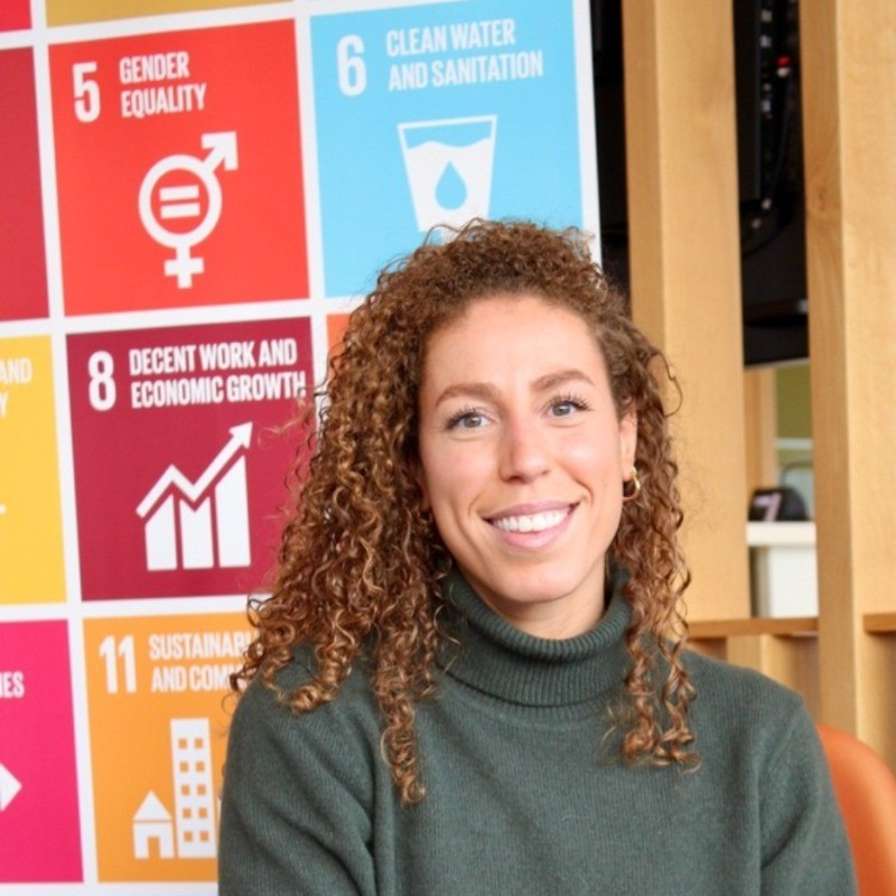Professor Dr. Julia Benkert, MGSBM