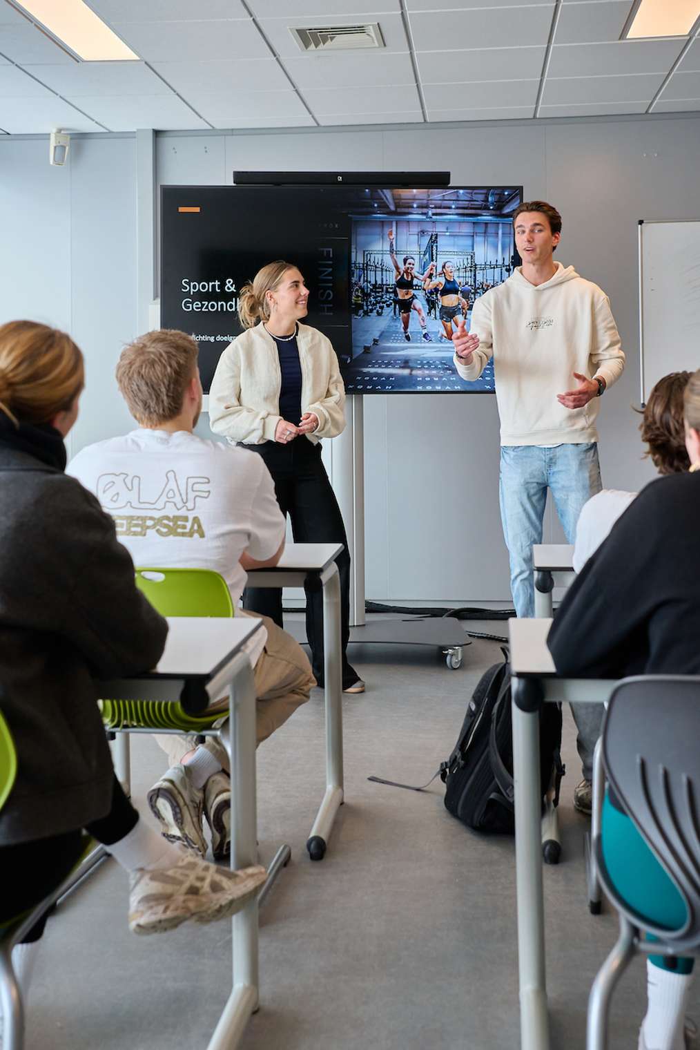 Studenten Sportkunde in leslokaal HvA