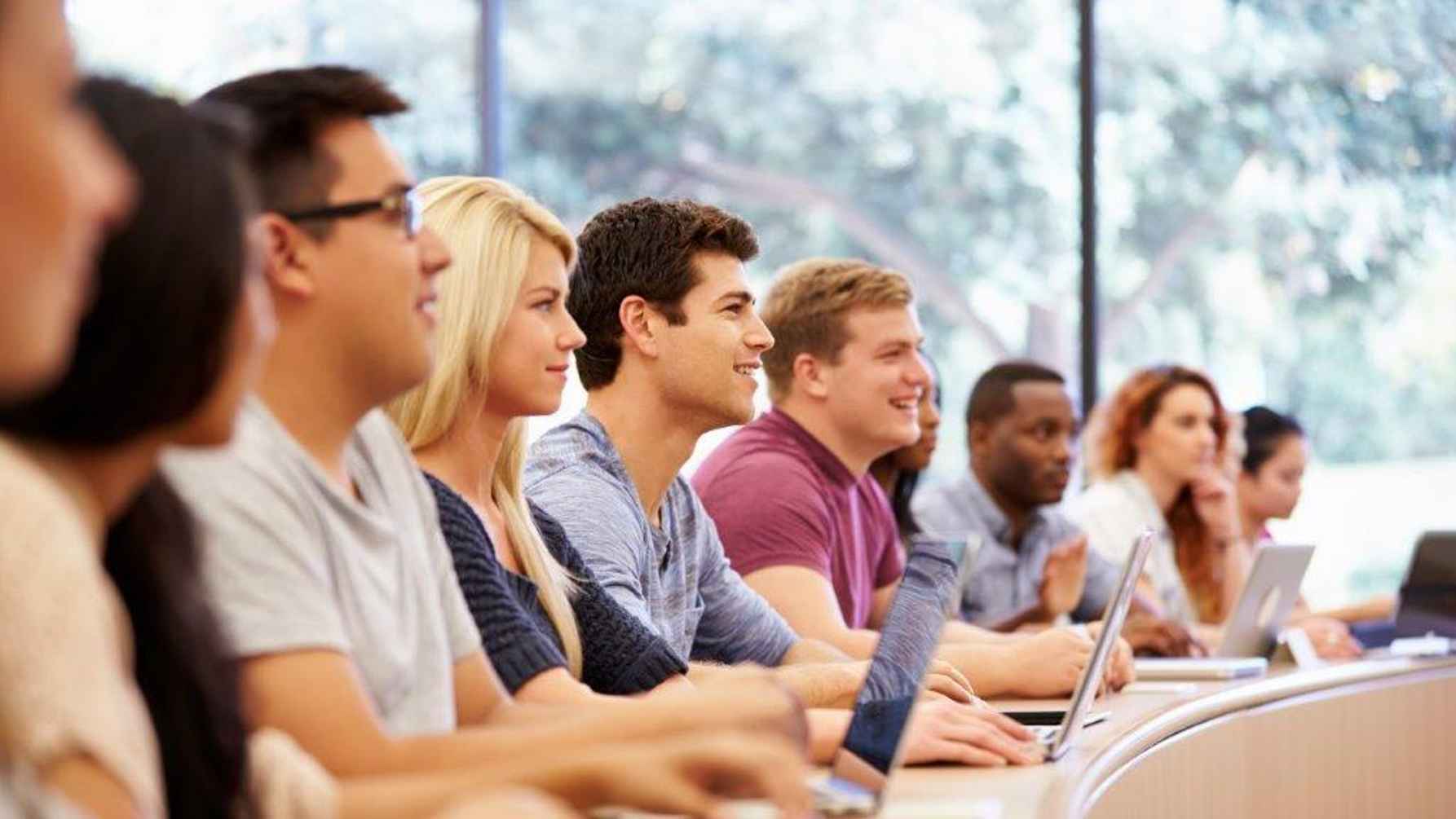The Summer school: Applied quantum computing prepares you with hands-on skills and visits to leading research campuses