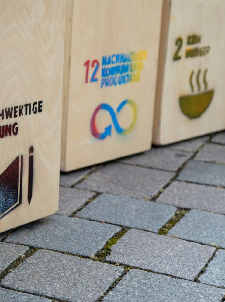 Blocks with SDG's.