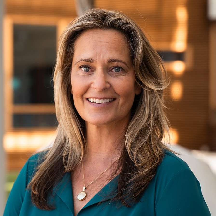 Suzanne Ekel, Decaan faculteit Business en Economie