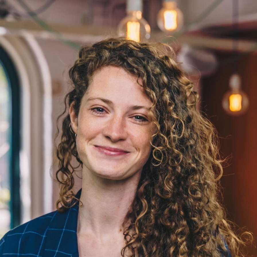 Tessa Steenkamp, Onderzoeker.