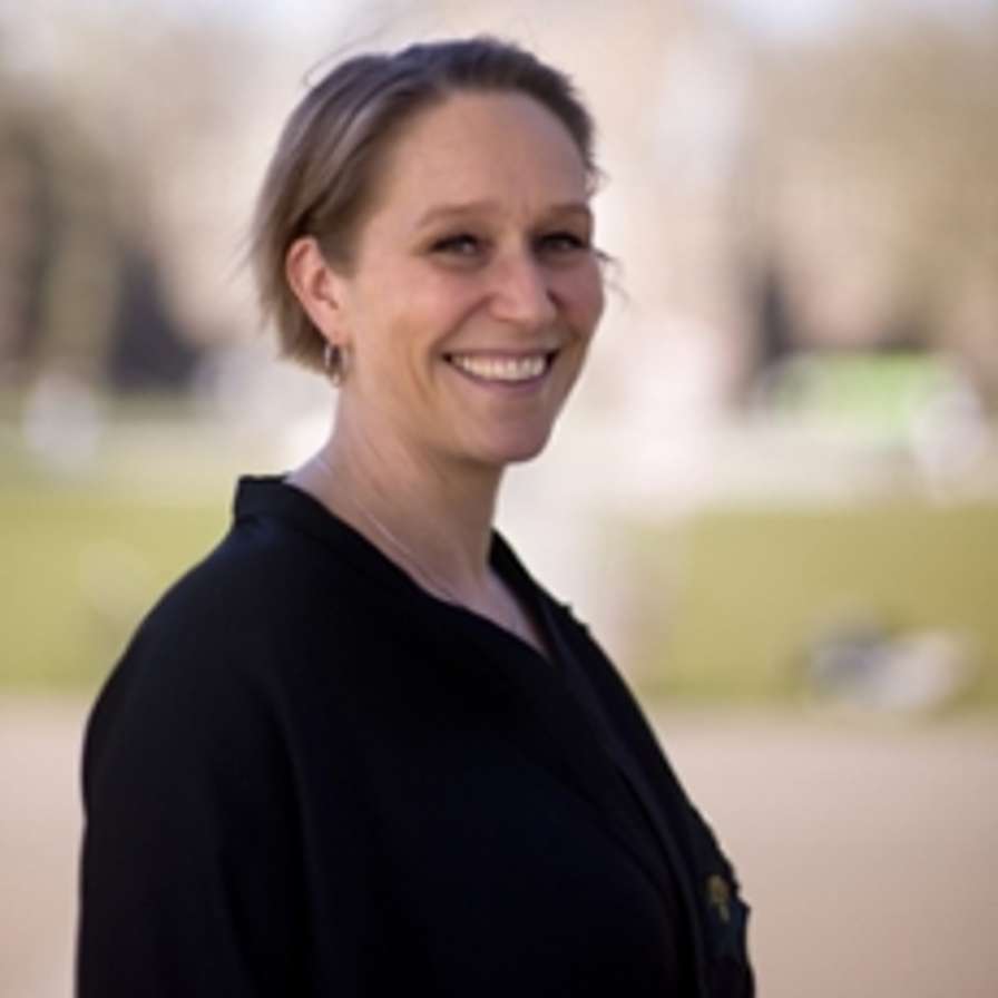 Eline van Batenburg, Onderzoeker cluster Talen
