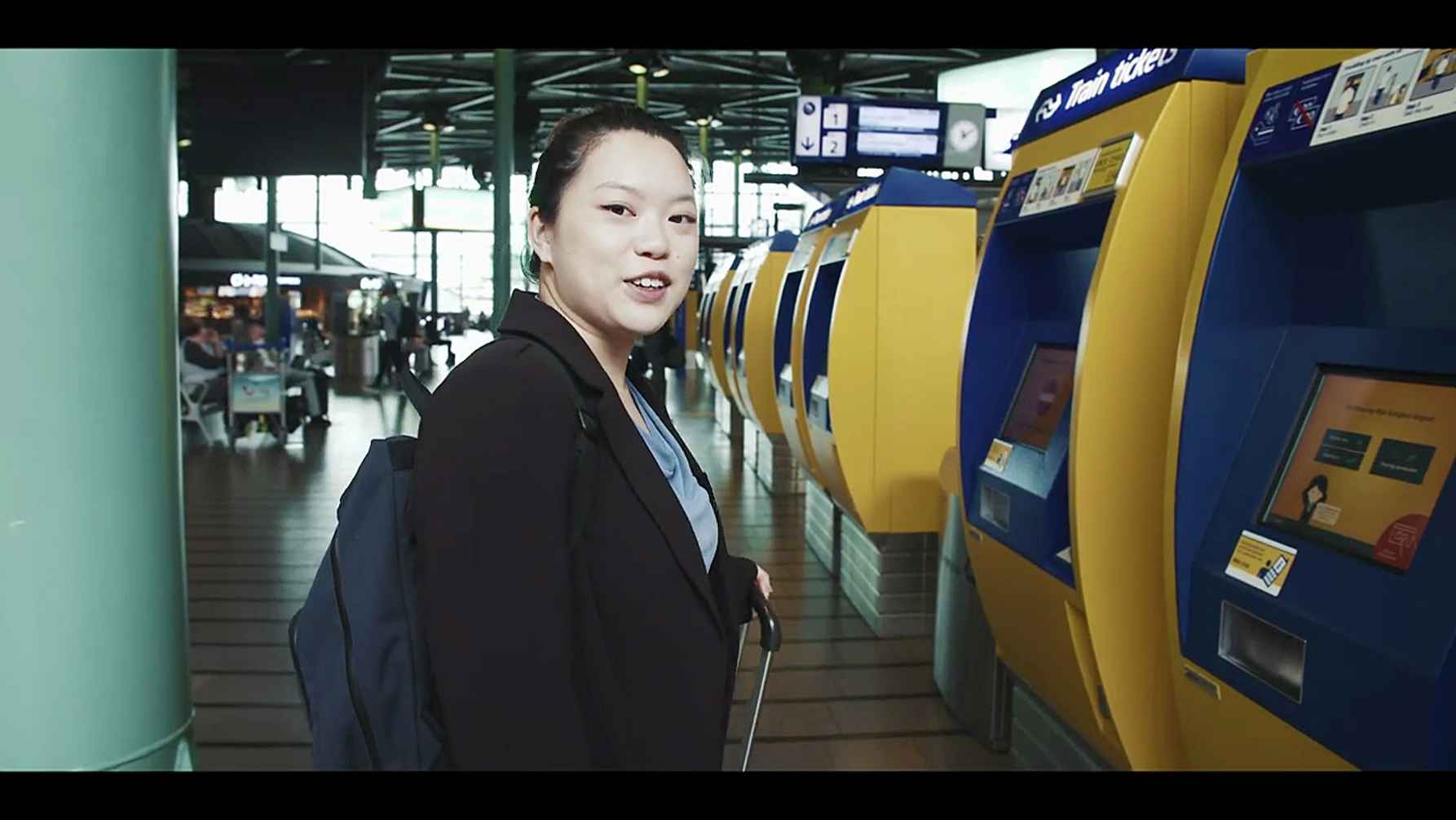 Watch this video about using public transport in Amsterdam
